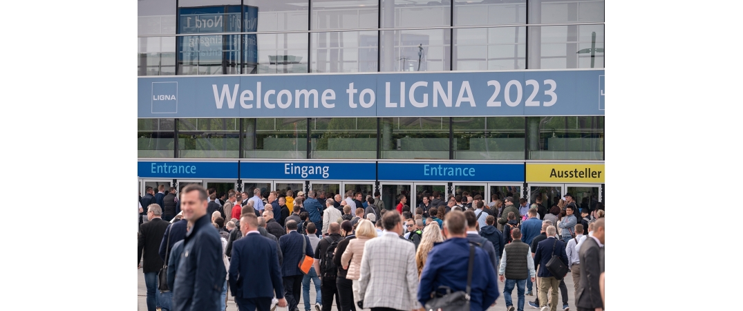 AİMSAD üyelerinden LIGNA çıkarması