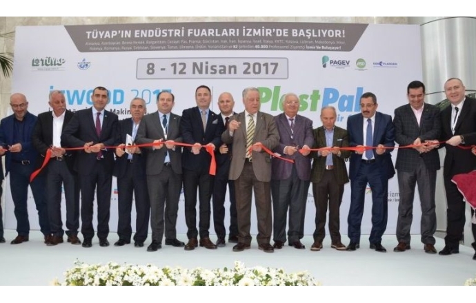 İZWOOD, sektörün gücüne ve yeniliklerine ayna tuttu